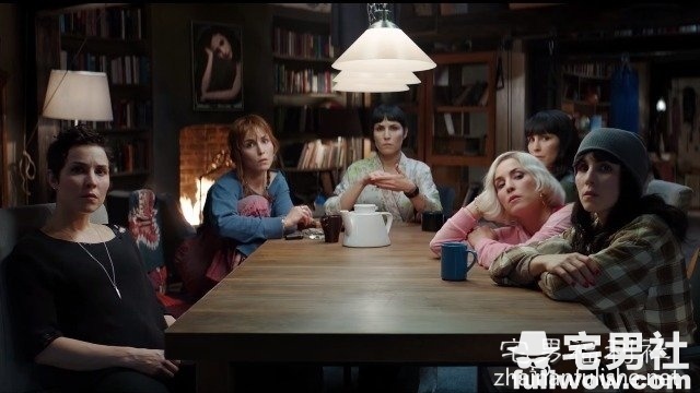 《猎杀星期一》：欧蜜芮佩斯科幻个人秀 - 第3张