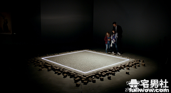 《抓狂美术馆》：晚宴上的照妖镜。 - 第2张