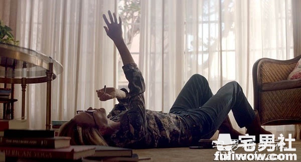 《老娘爱最大》，茱莉安摩尔一枝独秀。 - 第2张