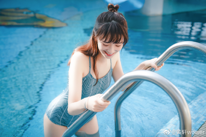 妹子图@黄轩wower 她的笑容让我感到幸福-星玉馆