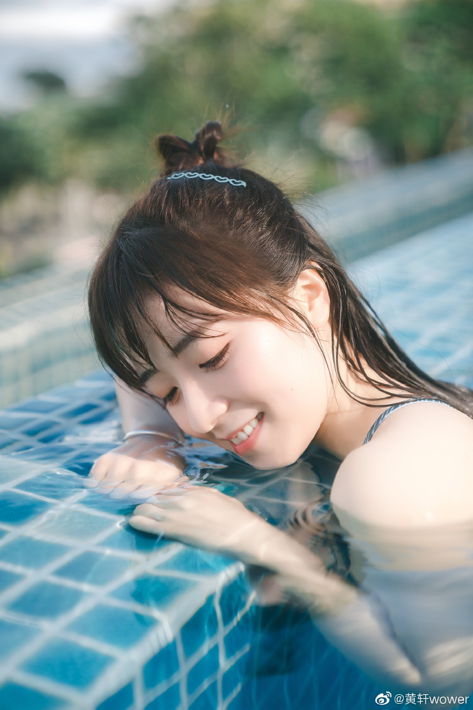 图片[2]-妹子图@黄轩wower 她的笑容让我感到幸福-星玉馆