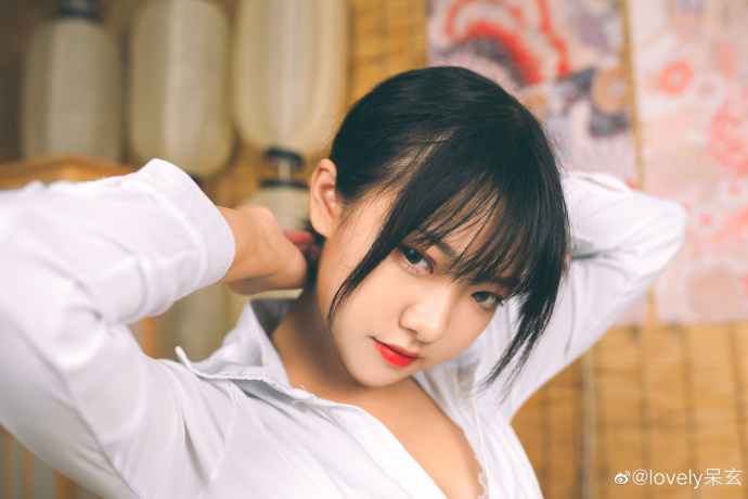 图片[5]-知名cosplay博主@lovely呆玄 看着真让人馋-星玉馆