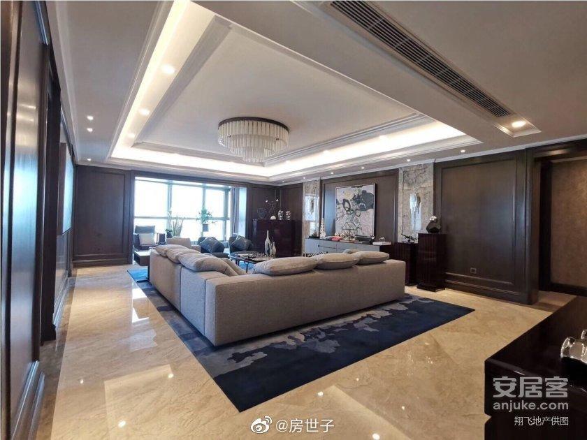 李佳琦是怎么红的？李佳琦1.3个亿买上海顶楼复式豪宅-星玉馆