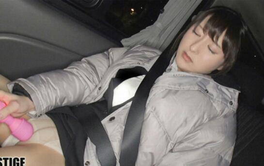 DIC-072 为了开牛郎店下海（成宫爱梨亚）女大学生出道就要打10个