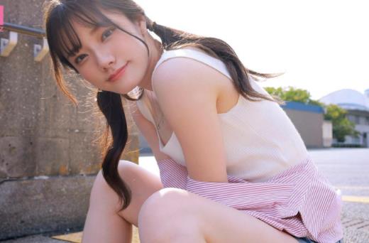 图片[2]-宫下玲奈出道一周年作品MIDV-304与丑男切磋武艺-星玉馆