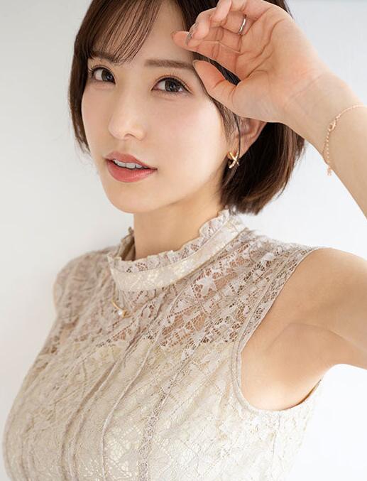 图片[2]-梦实香苗(梦実かなえ)出道作品(MEYD-884)新年首位最漂亮的新人-星玉馆