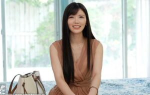 绫濑美波(绫濑みなみ)出道作品MEYD-870外科女医生解压新方式-星玉馆