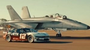 电影《NASCAR对阵海军:圣地亚哥迷你电影》-星玉馆