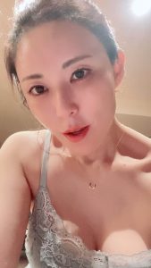 40岁已婚人妻《水野优香》最新作品推荐封面及剧情图片介绍-星玉馆