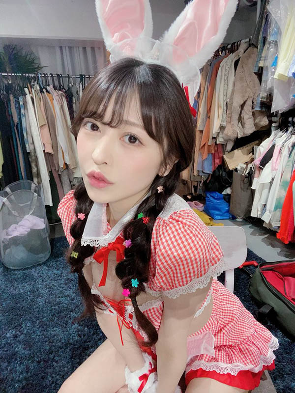 图片[2]-长腿女神《森日向子》最新作品推荐封面及剧情图片介绍-星玉馆