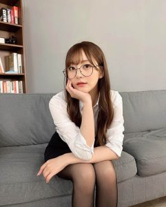青空光（青空ひかり）精选作品推荐封面及剧情图片介绍-星玉馆