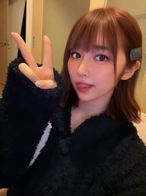 巨胸女神《松本菜奈实》最新作品推荐封面及剧情图片介绍-星玉馆