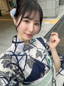 天然美少女《香水纯》精选作品推荐封面及剧情图片介绍-星玉馆