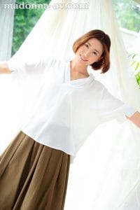 林美玲作品JUY-690封面及剧情图片介绍-星玉馆