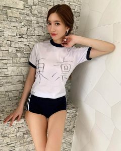 传奇人妻《东凛》精选作品推荐封面及剧情图片介绍-星玉馆