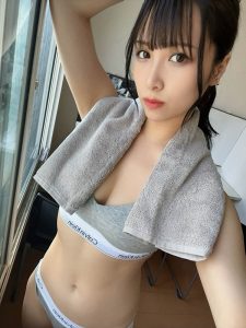 清纯美少女《南条彩》精选作品推荐封面及剧情图片介绍-星玉馆