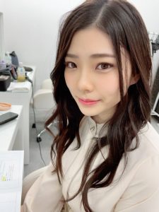 诗织(暂定)(しおり(仮))作品starsbd-573封面及剧情图片介绍-星玉馆
