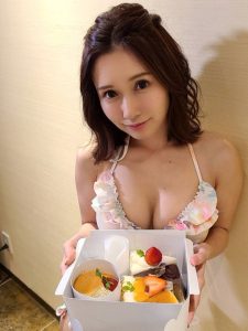 小岛みなみ(小岛南，Kojima-Minami)作品SSNI-905封面及剧情图片介绍-星玉馆