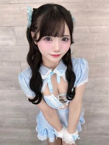 白领OL女优《美澄玲衣》精选作品推荐封面及剧情图片介绍-星玉馆