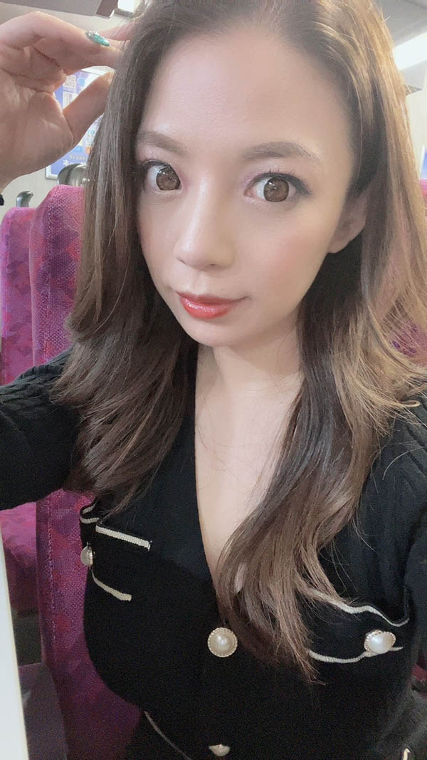 图片[3]-前写真女星《织田真子》精选作品推荐封面及剧情图片介绍-星玉馆