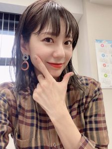 麻美ゆま(麻美由真)流出作品FC2PPV-1569537、FC2PPV-1569538封面及剧情图片介绍-星玉馆