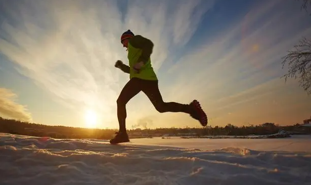 图片[2]-一天中哪个时间段跑步效果最好？-星玉馆