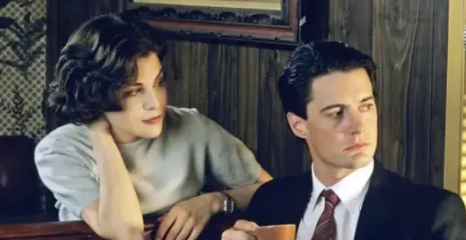 2025情人节观影指南：解锁属于你们的银幕浪漫-星玉馆