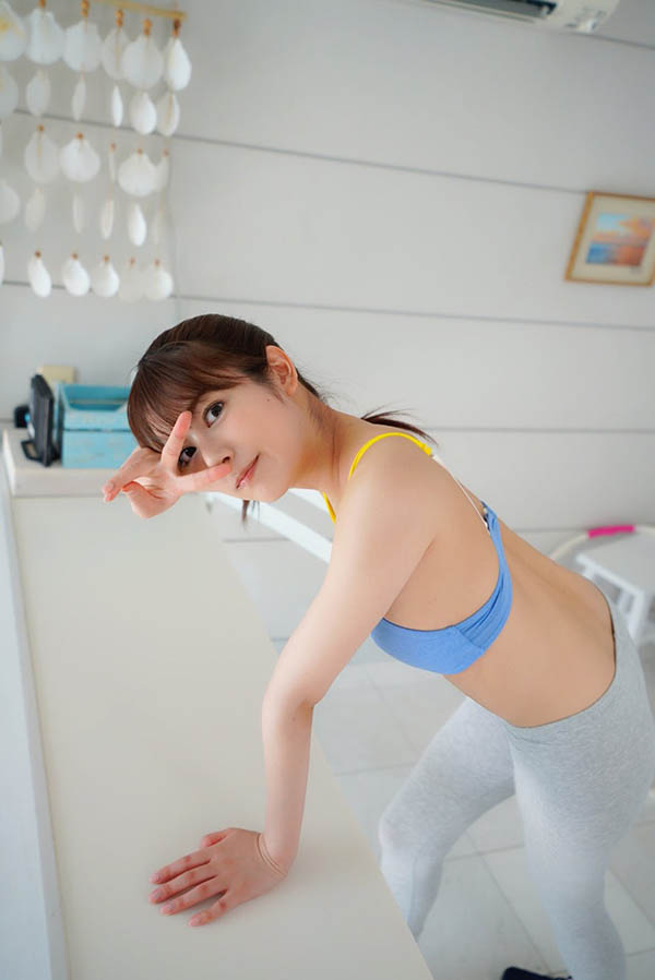 杏羽かれん(杏羽花莲，Kyouwa-Karen)作品FLNS-076封面及剧情图片介绍-星玉馆